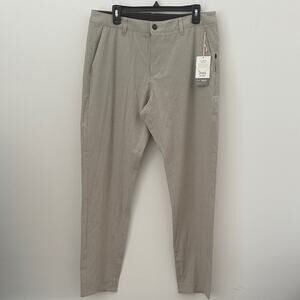 Vuori Aim Pant Mens 33 Khaki Athletic Slim Golf Travel Pants NWT